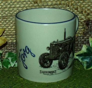 Namenstasse – Becher – Traktor auf beiden Seiten – Fester Name: Jörg