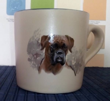 Keramik-Tasse  - Becher mit Wunschname – Motiv: 1 x Hund – Boxer – 75 mm