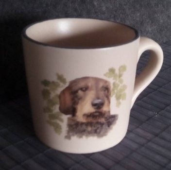 Keramik-Tasse - Becher mit Wunschtext – Motiv: 1 x Rauhaardackel – Hund