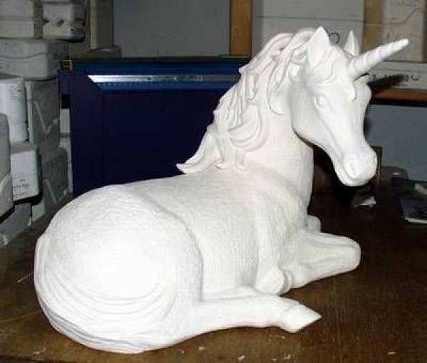 großes Einhorn - 48 cm lang - Schrühware