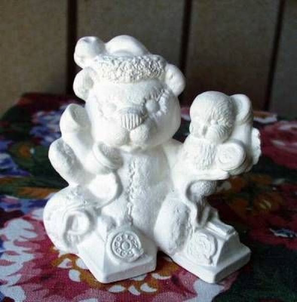 Weihnachtsbär – mit Telefon – Tag 4 -  (ohne Basis) – ca. 10 cm hoch – Schrühware