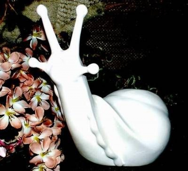 Kleine Schnecke – 26,7 x 25,4 cm  - Schrühware
