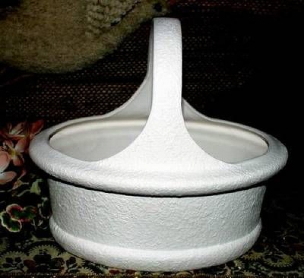 Ovaler Steinstrukturkorb - Schrühware - 23 cm hoch