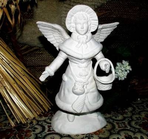 Winterengel mit Körbchen - 25 cm hoch - Schrühware