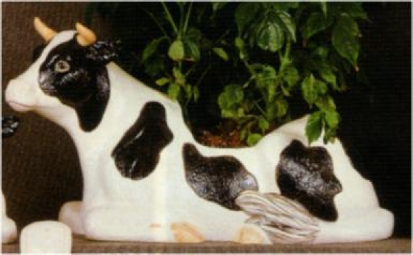 Pflanzgefäß – große liegende Kuh – 38 x 20 cm  – Schrühware