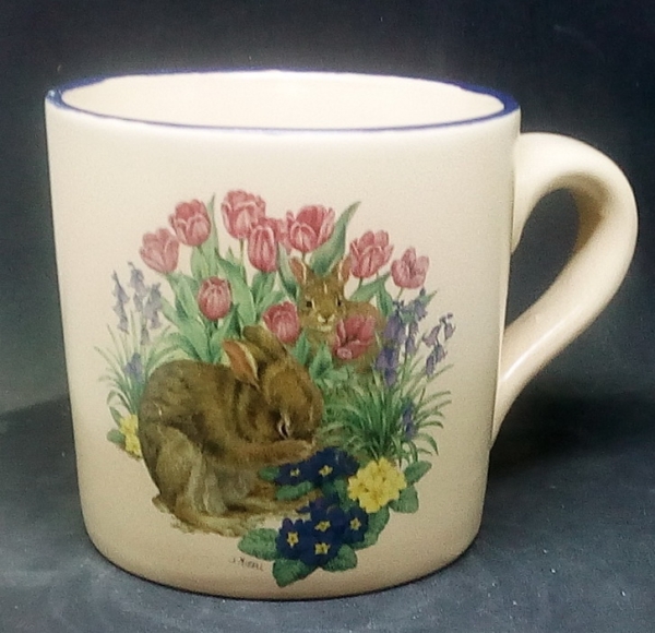 Keramik-Tasse - Becher mit Wunschname – Motiv: 1 x großes Ostermotiv
