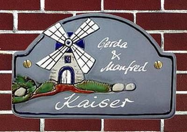 Keramik-Türschild – Friesentrend – Windmühle – ca. 22 x 14 cm – Schriftfeld blaugrau – Handarbeit