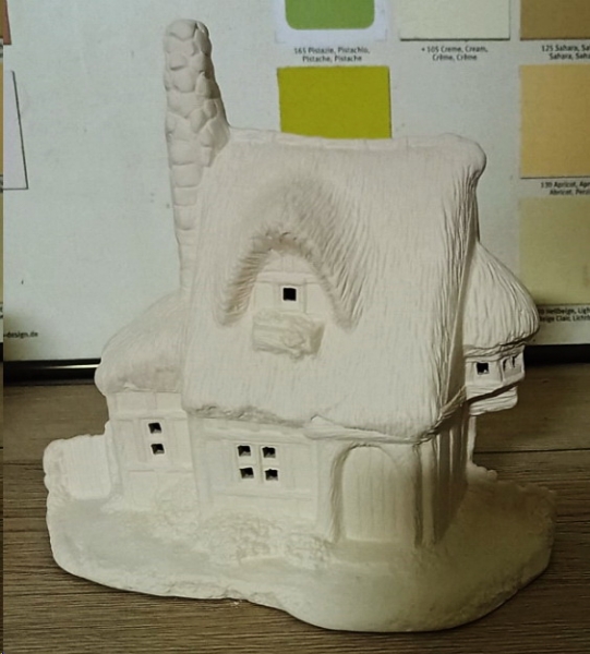 Village Country Cottage – 16 x 16 cm – ausgeschnitten zum Beleuchten – Schrühware