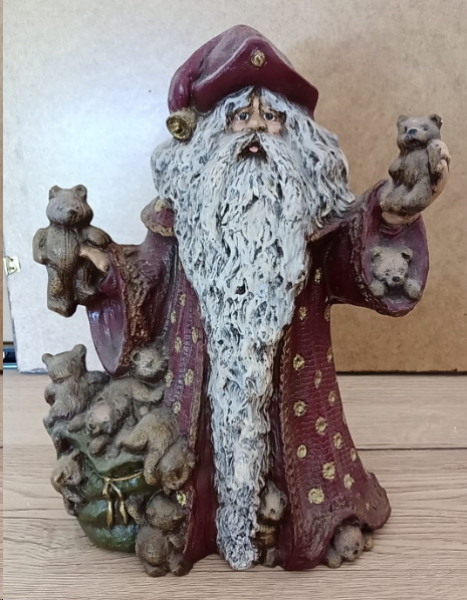 Santa mit Teddies – 25 cm hoch – Handarbeit – aufwändig bemalt – Unikat