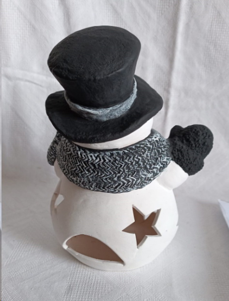 Schneemann-Windlicht für Teelicht oder Lichterkette – 25 cm hoch  – Handarbeit – Unikat – bemalte Keramik