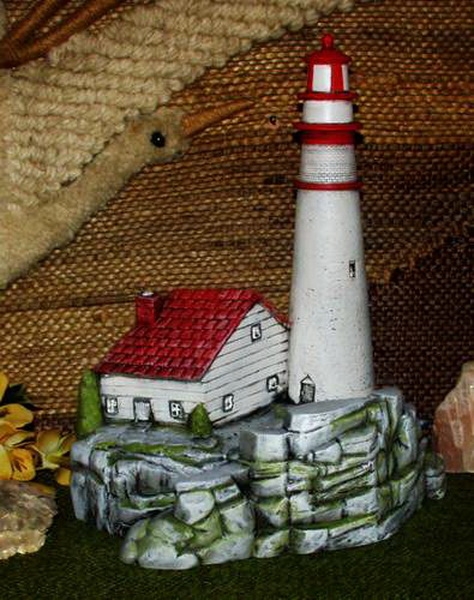 Leuchtturm aus Keramik - Handarbeit - Unikat - Höhe 27 cm