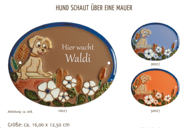 Keramik-Türschild – Lasergravur – 16 x 12,5 cm – Farb- und Schriftauswahl – Hund schaut über Mauer