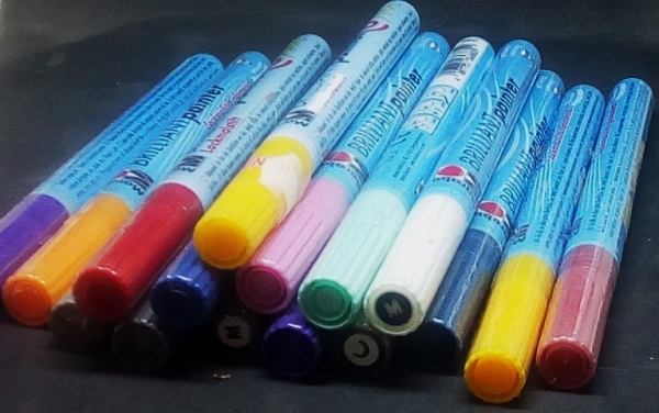 Marabu – BRILLIANTpainter – glänzend – Lackmalstift – lichtbeständig und wetterfest - Strichstärke 1 – 2 mm – rot (031)