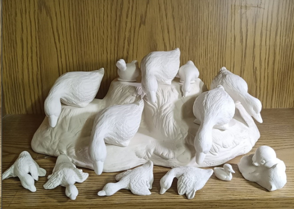 Sparpaket 140 – Enten und Gänse – 13 Teile – 2,5 bis 12 cm hoch – ohne Basis – Schrühware – Sonderangebot