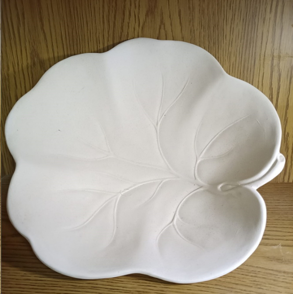 Große Blattschale – 33 cm Ø – 8 cm hoch – Schrühware – Restbestand – Sonderangebot