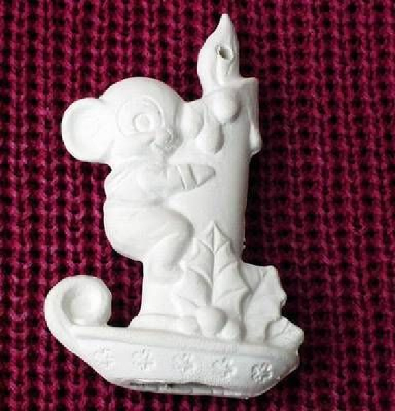 Maus am Kerzenhalter – Ornament – Hänger – 9,2 cm – Design auf Vorder-​ und Rückseite – Schrühware