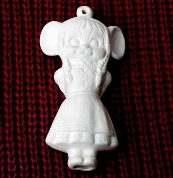 Maus im Dirndl – Hänger – 9,2 cm – Design auf Vorder-​ und Rückseite – Schrühware