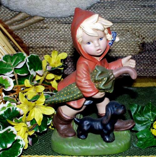 Mädchen mit Schirm und Hund – Teppi  – 17,5 cm hoch – Schrühware