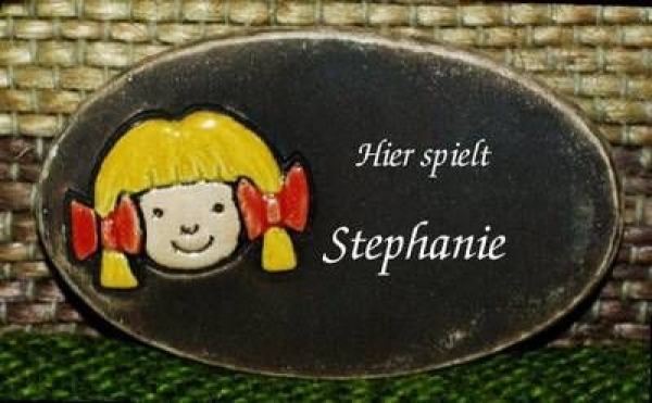 Keramik-Türschild – Mädchen – 5 x 8,5 cm – Schriftfeld braun – Handarbeit