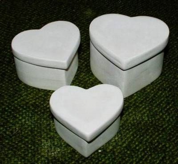 DONAS-Gießform – neu – Herzdosen im 3er-Set - bis 6 x 4 cm - USA