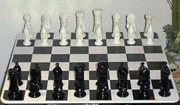 DUNCAN–Gießformen-Satz – neu – Schachfiguren – 9-teilig – 8,9 – 10,5 cm hoch