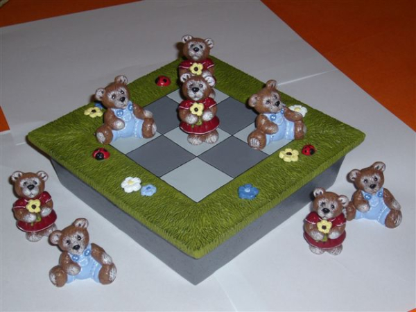 Tic Tac Toe - Spiel mit Teddys - Box 17,5 x 17,5 cm – Teddies bis 5 cm – Schrühware
