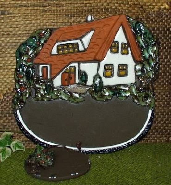 Töpfer-Türschild – Haus mit Erker – 1 Anhänger – 18 x 28 cm – Reliefbild – sehr aufwändige Handarbeit