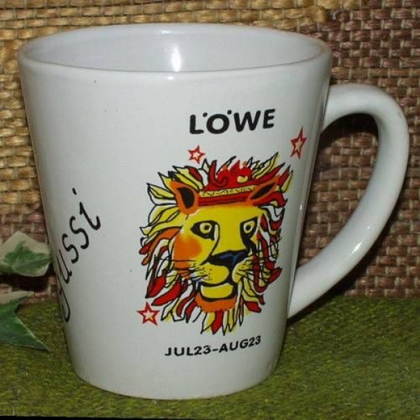 Namenstasse mit Sternzeichenmotiv Löwe - 2. Wahl