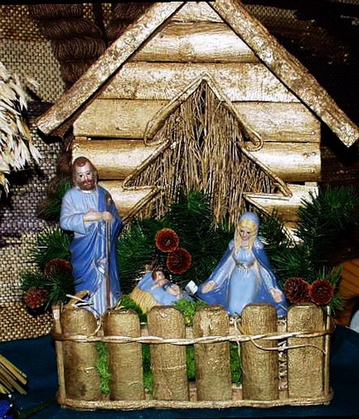 Weihnachts-Deco mit Heiliger Familie - bemalte Keramik - Unikat Weihnachts-Deco mit Heiliger Familie - bemalte Keramik - Unikat