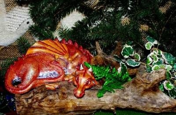 Drache aus Keramik – rotorange - Unikat – 28 x 25 cm – aufwändige und detailreiche Handarbeit