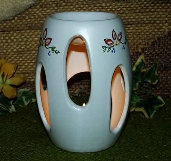 Keramik-Duftlampe - weiß mit Blüten-Motiven – Handarbeit – Unikat
