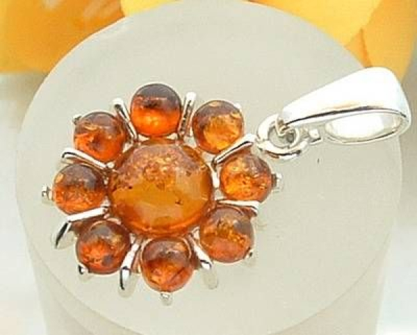 Bernstein-Anhänger -  9 Steine – echt Sterlingsilber 925 – 28 mm lang mit Öse – 18 mm breit – ohne Kette