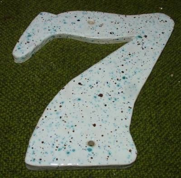 Hausnummer - Keramik weiß mit blaubeigen Sprenkeln - 7