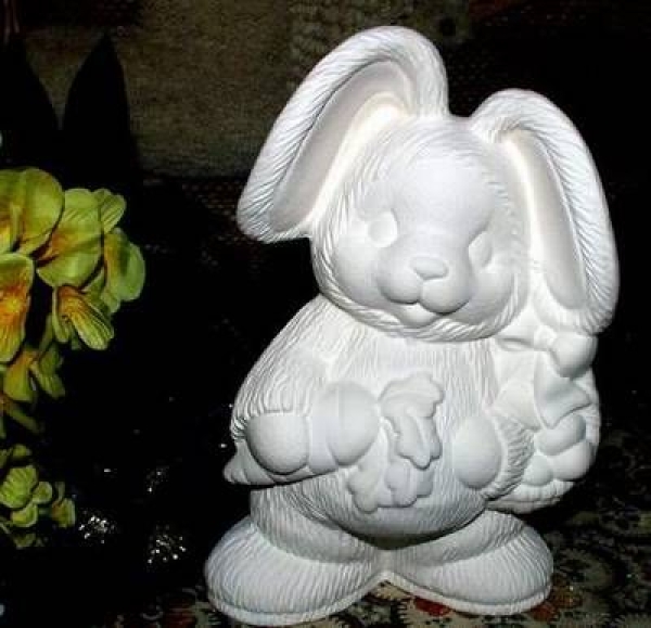Teddyhase – Mädchen mit Möhre – 23 cm hoch – Schrühware
