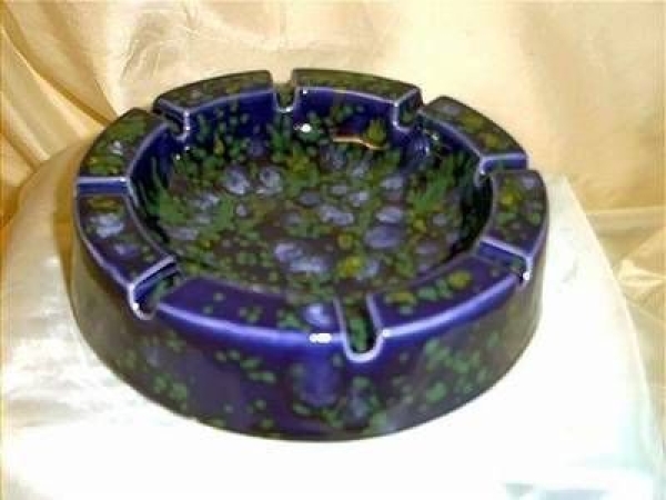 Aschenbecher – rund – 18 cm Ø – Schrühware
