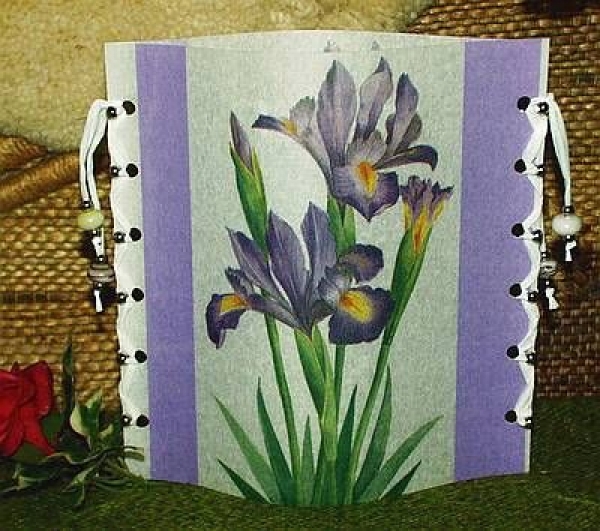 Lantern made of laminated motif for tealight – Iris