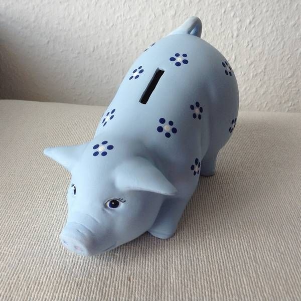 Sparschwein - geschlossen - 11,5 cm hoch - 18 cm lang – Schrühware