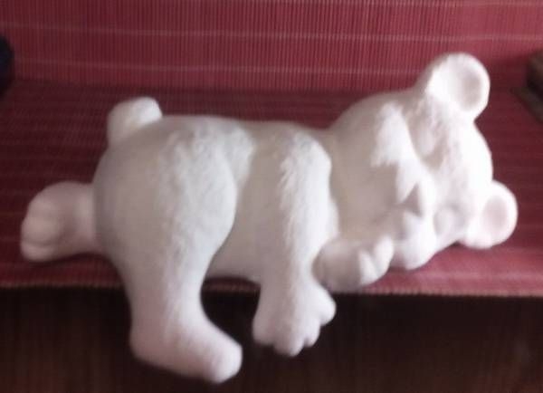 schlafender Regal-Teddy – 20 cm lang – Schrühware