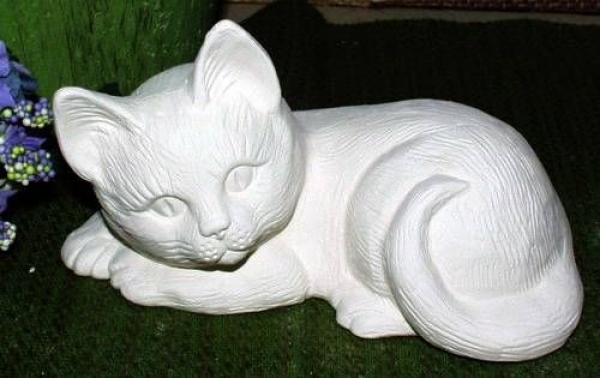liegende Katze – 16 cm lang - Schrühware