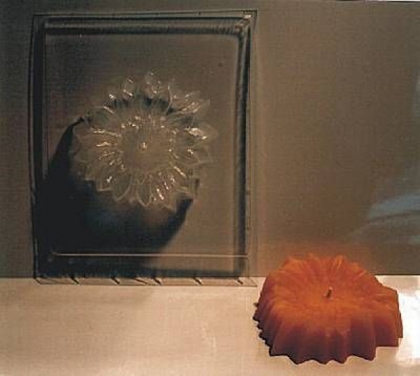 Kerzenform -  Sonnenblume Dm. 10,5, H 3,0 cm