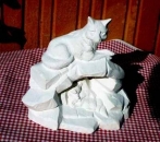 Fuchsfamilie mit Fuchshöhle – 13,5 cm hoch – Schrühware