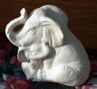 Elefant mit Jungem – klein – 10 cm hoch – Schrühware