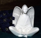 Indianerengel - Serene - sitzend - Schrühware - 31 cm hoch