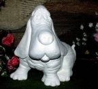 Hund - Basset - sitzend – 26,3 cm hoch - Schrühware