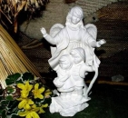 Schutzengel mit Kinder auf der Brücke - 20 cm - Bisque