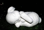 Kleiner schlafender Hase - 10 cm lang - Schrühware