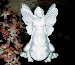 Elfe auf Frosch – 23 cm hoch - Schrühware