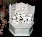 Spieluhr - 6eckig mit Rückwand - Teddys - Schrühware