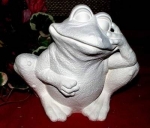 Lustiger Frosch - sich kratzend – 15 cm hoch - Schrühware