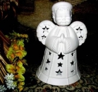 Windlicht Engelmädchen mit Teelichtbasis - 28,5 cm hoch - Schrühware